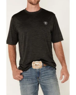 Ariat Men's Charcoal Charger Vertical Flag Graphic Short Sleeeve T-Shirt 8 Ariat Men's Charcoal Charger Vertical Flag Graphic Short Sleeeve T-Shirt -Ariat 2000357409 022 P3