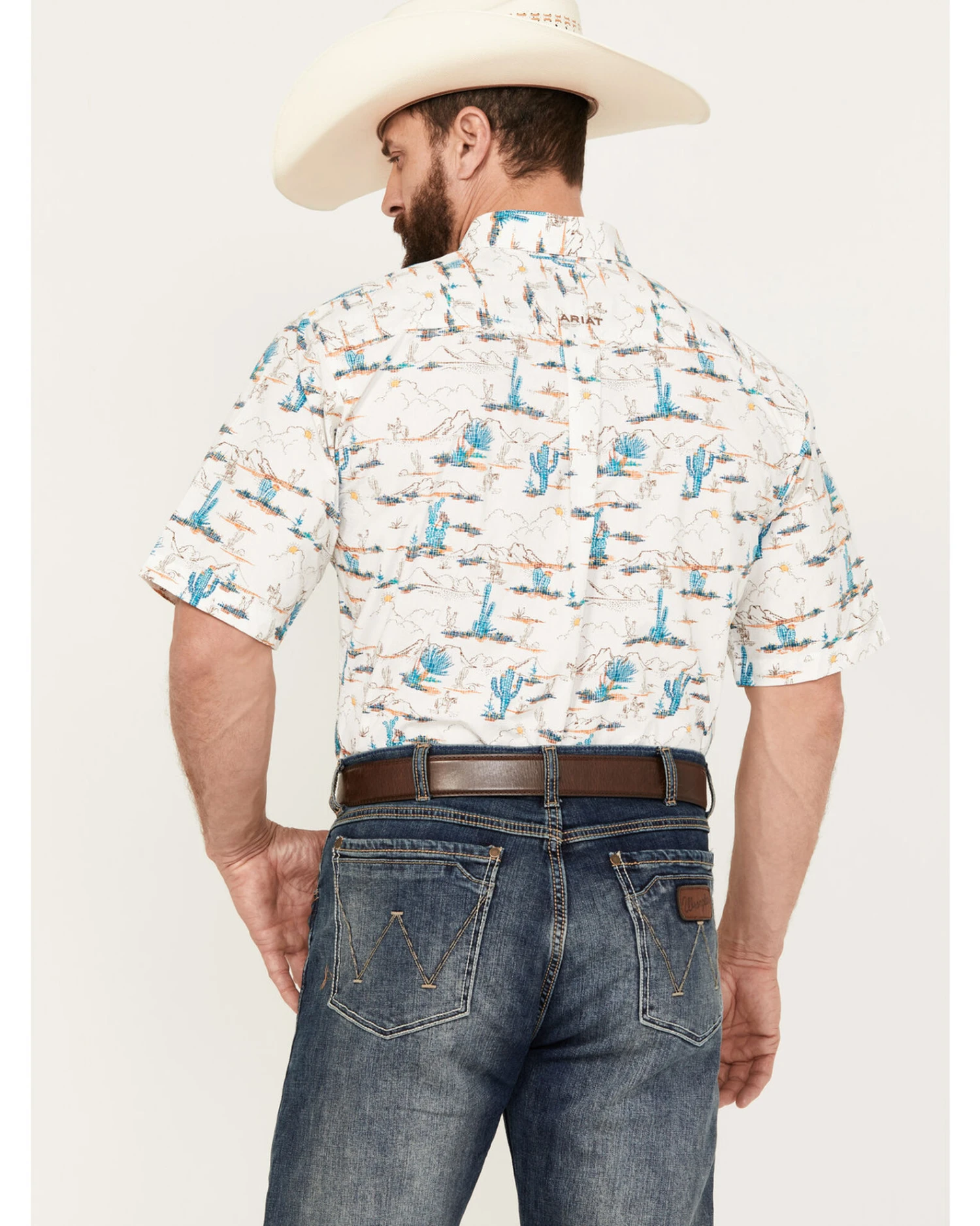 Ariat Men's Krish Classic Fit Button-Down Short Sleeve Western Shirt 6 Ariat Men's Krish Classic Fit Button-Down Short Sleeve Western Shirt - Image 4